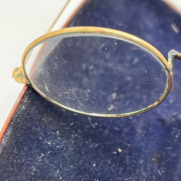 Antique‎ Wire Rim "Windsor" Spectacles Saddle Bridge Gold/ Brass Color with Case - Picture 3 of 16